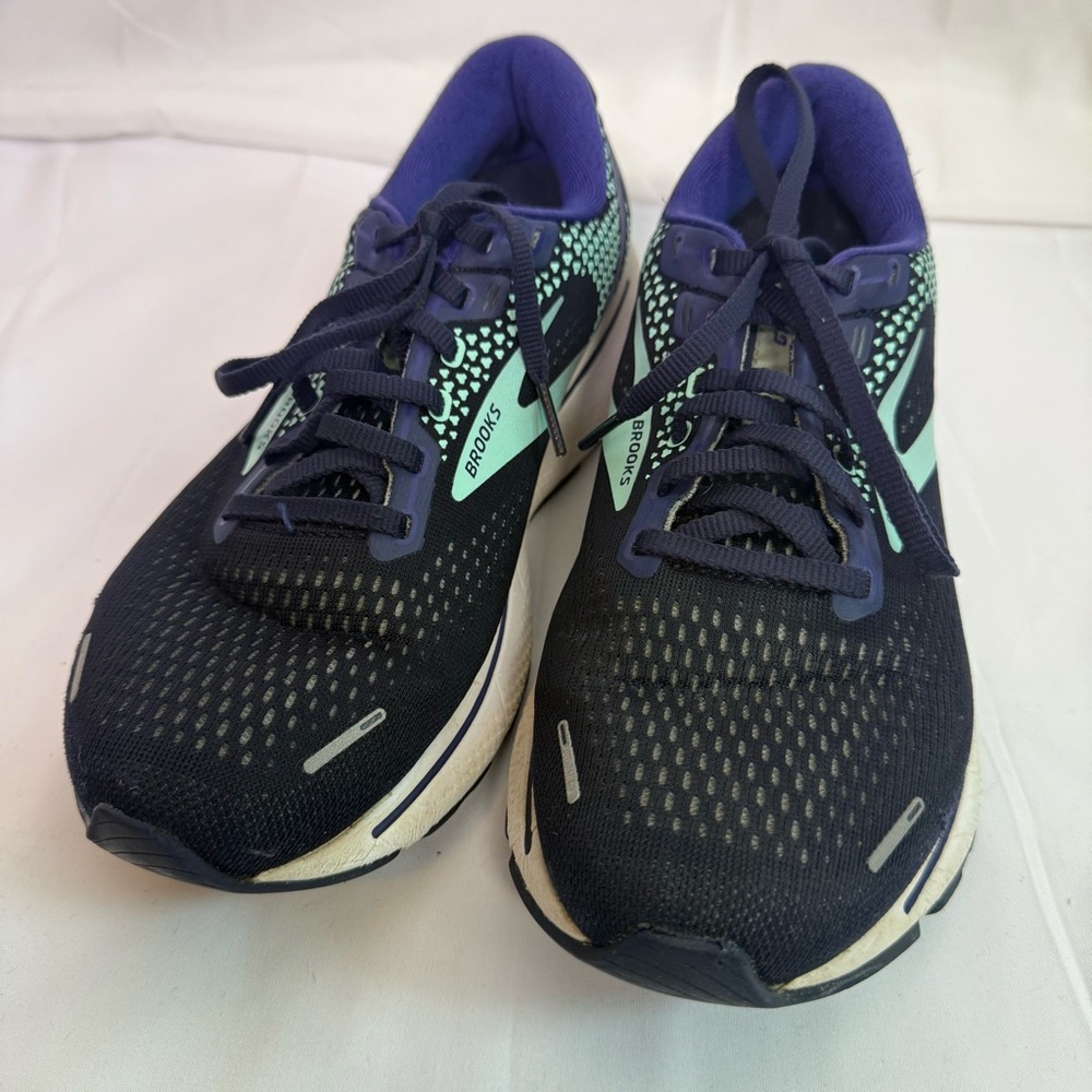 Brooks Ghost 14 Women’s Running Shoes – Size 8.5 Wi